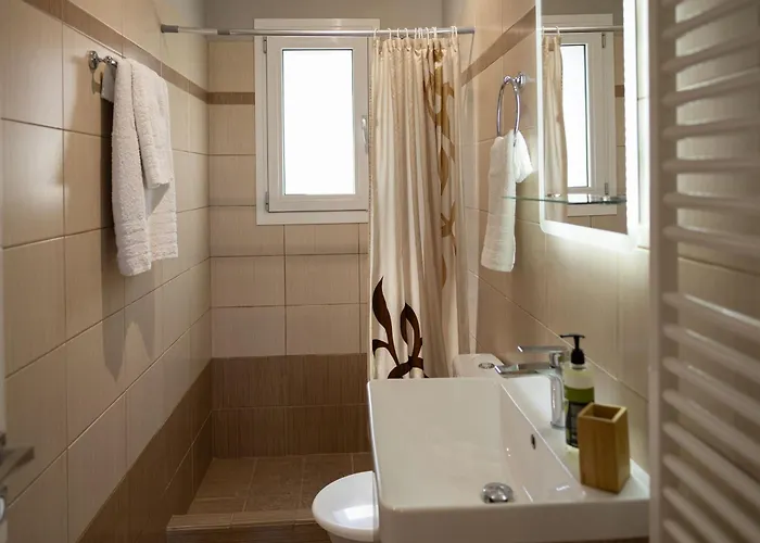 Tselepis At Вилла Lakithra