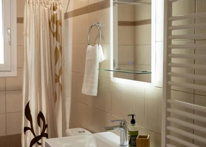 Вилла Tselepis At *