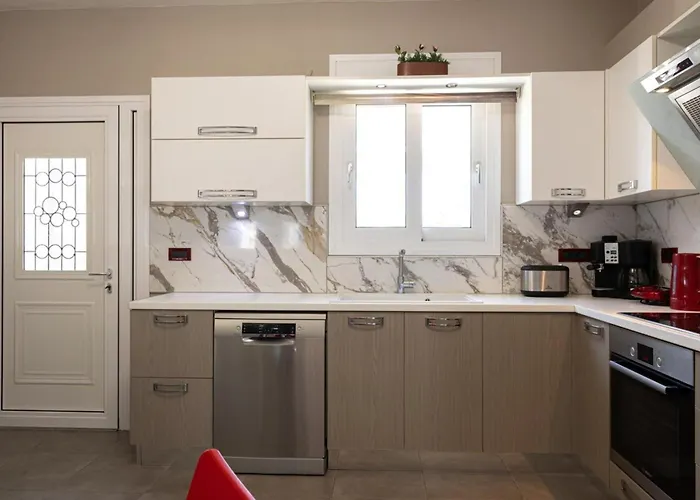 Tselepis At Вилла Lakithra