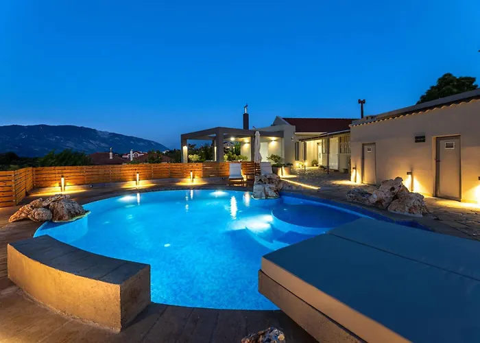 Tselepis At * Lakithra