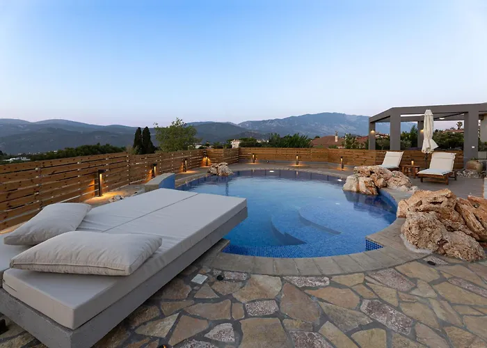 Tselepis At Villa Lakithra