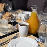 فيلة Tselepis At